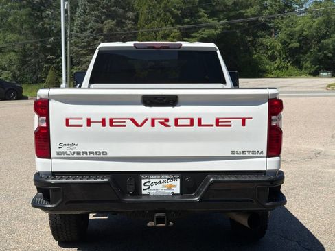 Certified 2022 Chevrolet Silverado 2500 Custom w/ Custom Value Package AWD/4WD image 6