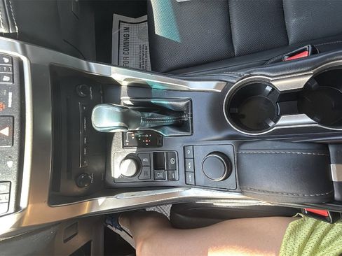 Used 2017 Lexus NX 200t 200t image 19