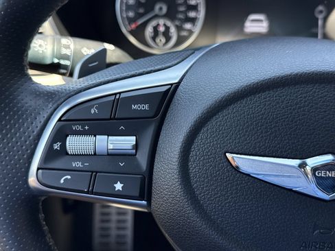 Used 2023 Genesis G70 2.0T w/ Sport Prestige Package RWD image 18