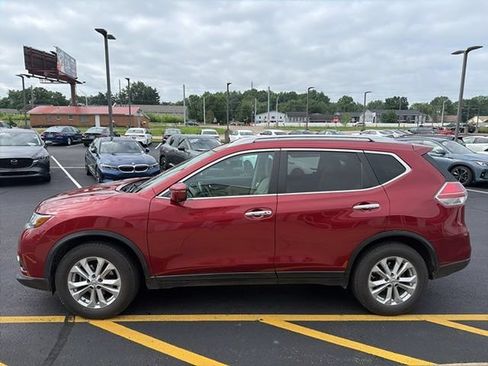 Used 2016 Nissan Rogue SL w/ SL Premium Package FWD image 3
