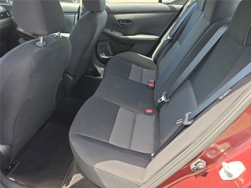 Used 2025 Nissan Sentra SV image 16