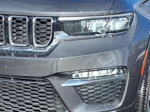 Used 2022 Jeep Grand Cherokee Limited 4xe image 27