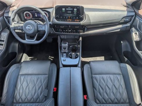 Used 2023 Nissan Rogue Platinum w/ Platinum Premium Package FWD image 5