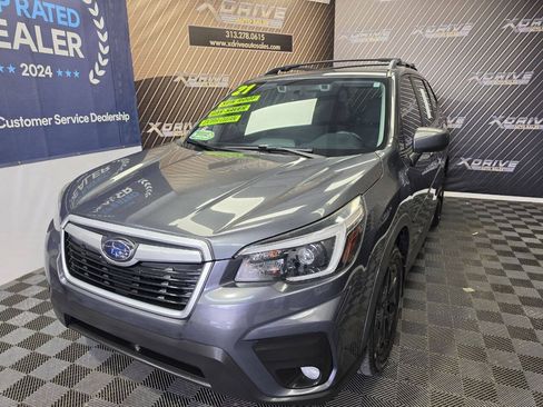 Used 2021 Subaru Forester Premium AWD/4WD image 1