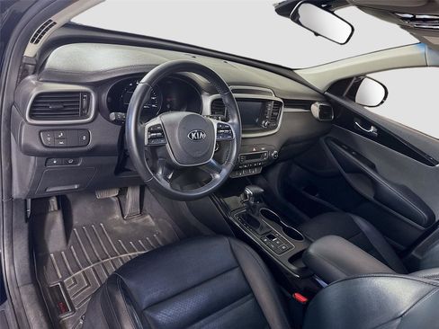 Used 2020 Kia Sorento EX AWD/4WD image 3