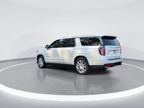 Used 2021 Chevrolet Suburban High Country AWD/4WD image 6