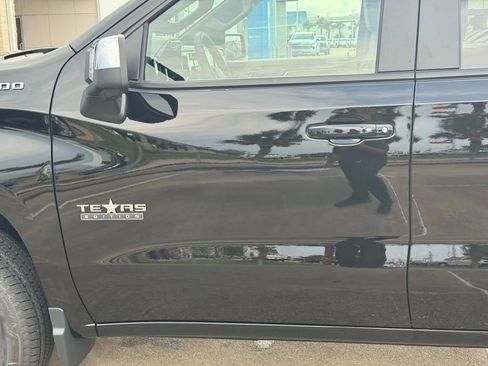 New 2026 Chevrolet Silverado 1500 LT w/ Texas Edition Plus image 23