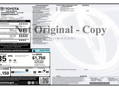 Used 2021 Toyota Highlander XLE image 3