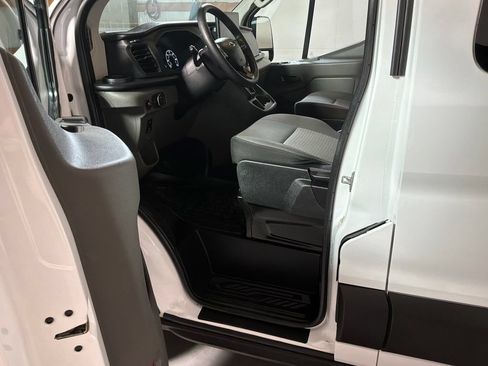Used 2024 Ford Transit 350 XLT RWD image 14