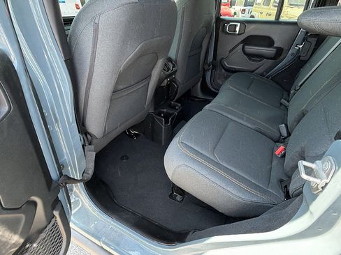 Used 2024 Jeep Wrangler Willys AWD/4WD image 23