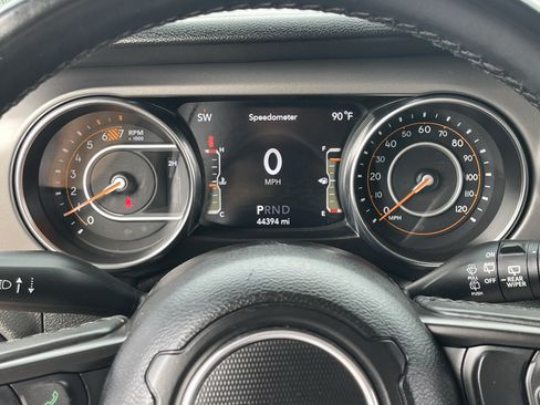 Certified 2022 Jeep Wrangler Sport AWD/4WD image 30