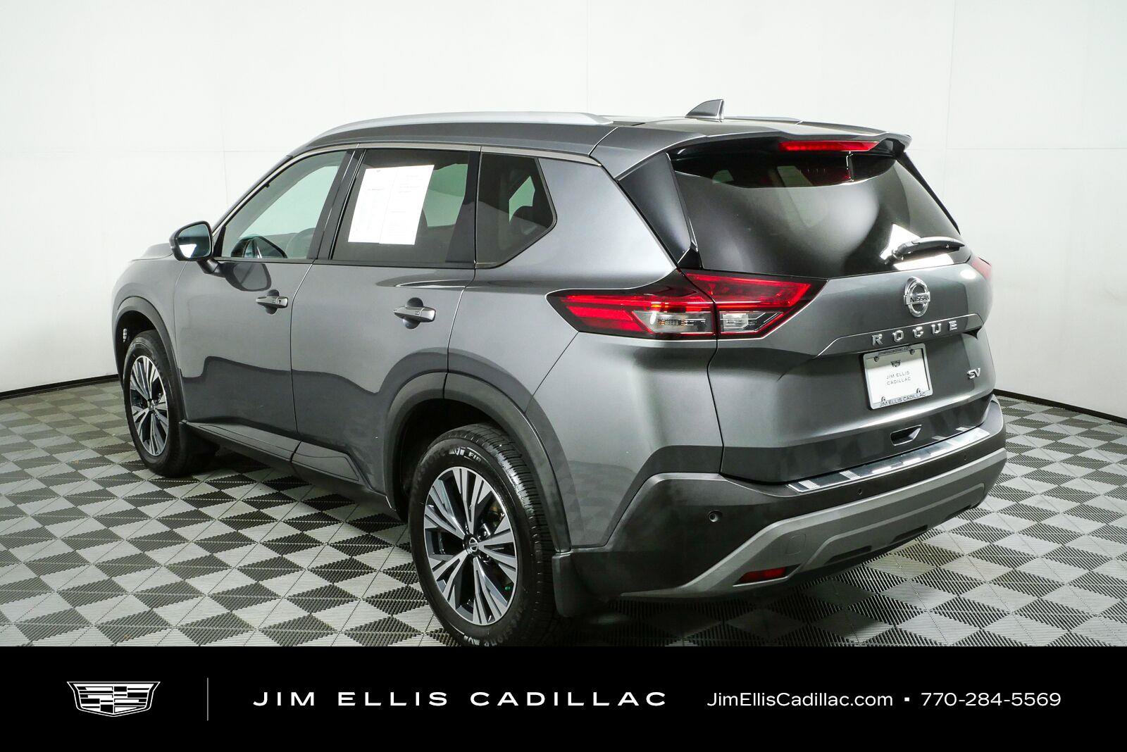 Used 2021 Nissan Rogue SV w/ Premium Package FWD image 28