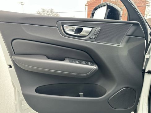Used 2024 Volvo XC60 B5 Core w/ Protection Package Premier image 15