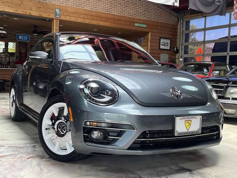 Used 2019 Volkswagen Beetle 2.0T Final Edition SEL FWD image 4