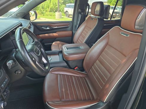 Used 2024 GMC Yukon Denali Ultimate AWD/4WD image 24