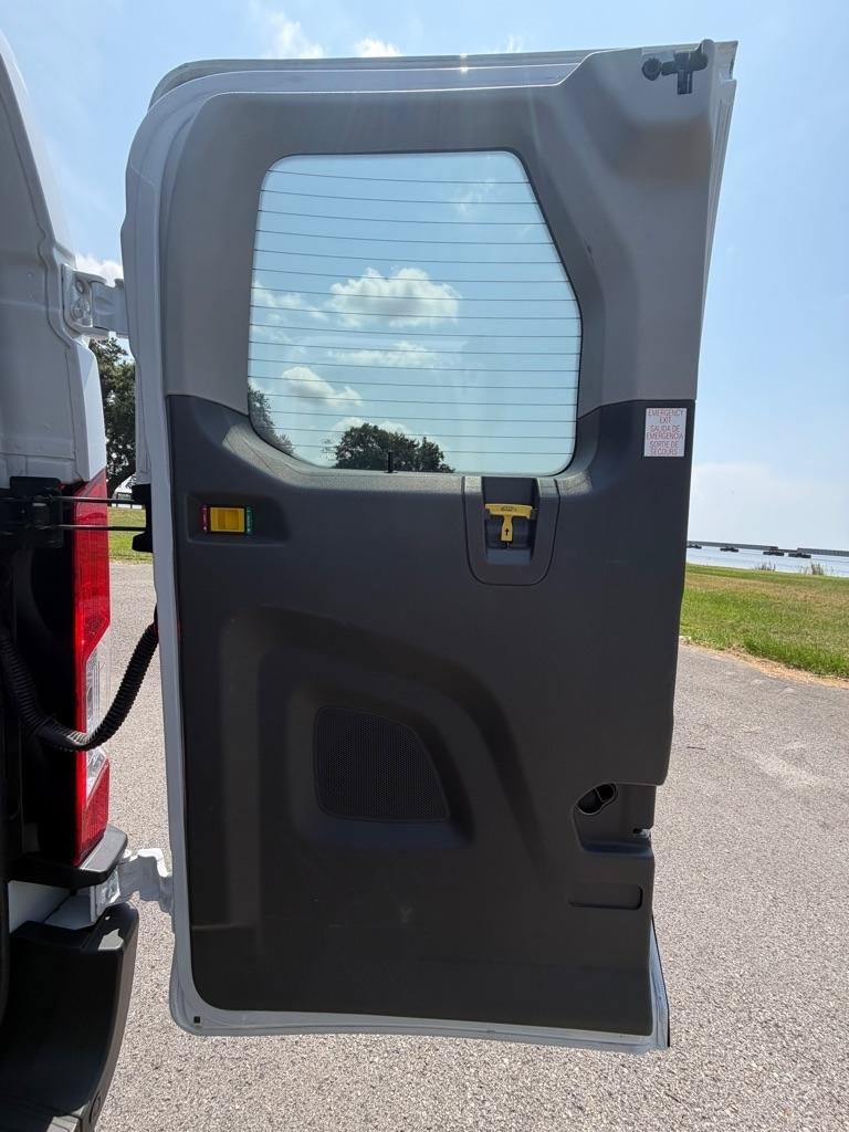 Used 2023 Ford Transit 350 XLT RWD image 12