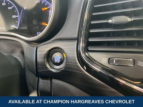 Used 2021 Jeep Grand Cherokee Laredo X AWD/4WD image 22