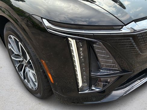 Certified 2024 Cadillac Lyriq Sport w/ LPO, Floor Liner Package AWD/4WD image 12