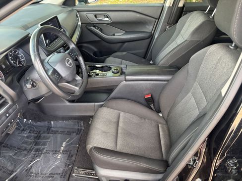 Used 2025 Nissan Rogue SV AWD/4WD image 29