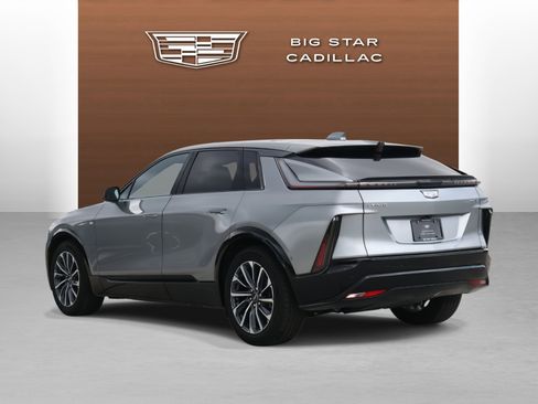 Used 2024 Cadillac Lyriq Sport image 3