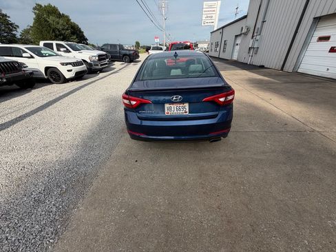 Used 2017 Hyundai Sonata SE FWD image 5