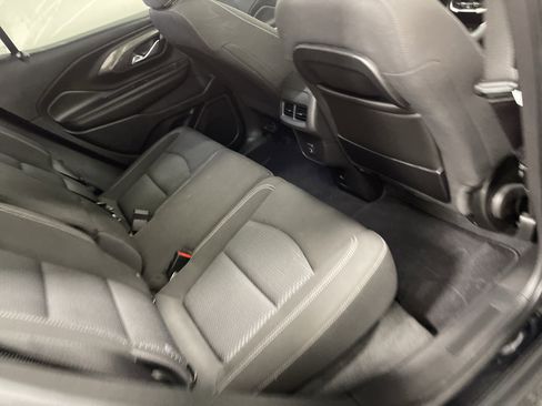 Used 2022 GMC Terrain SLE image 22