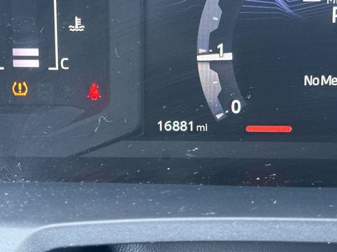 Used 2025 Toyota 4Runner SR5 RWD image 14