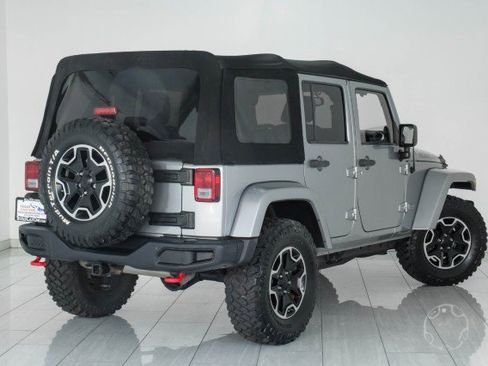 Used 2013 Jeep Wrangler Unlimited Rubicon image 6
