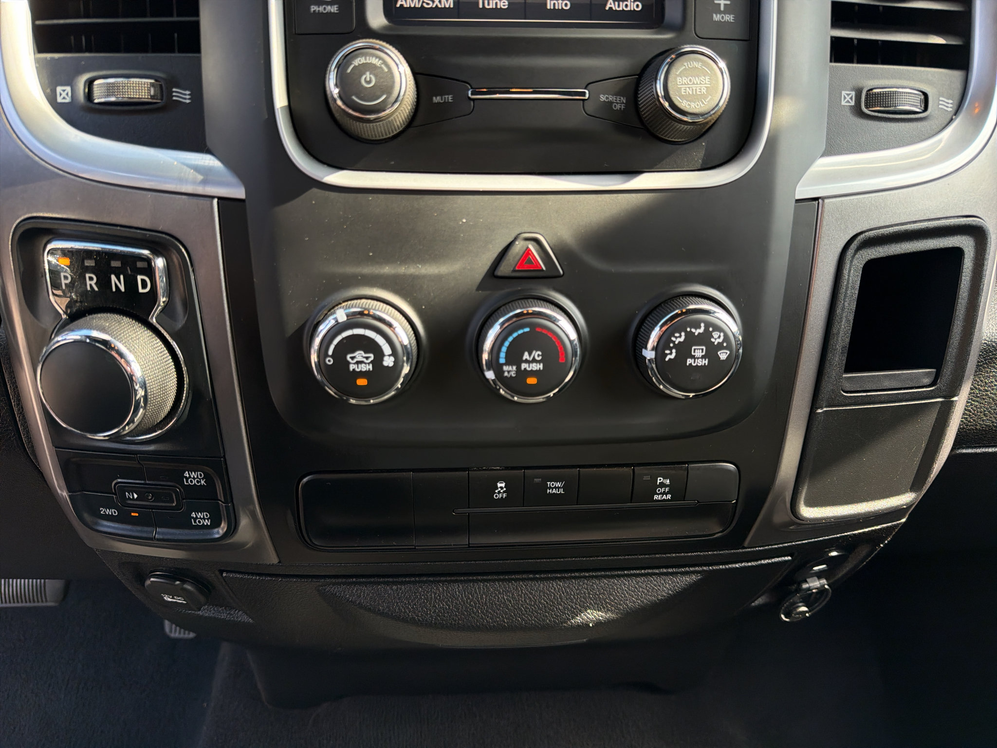 Used 2024 RAM 1500 Warlock AWD/4WD image 22