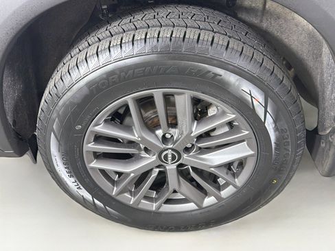 Used 2024 Nissan Rogue S AWD/4WD image 11