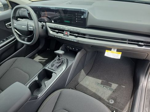 New 2026 Kia K4 FWD image 11