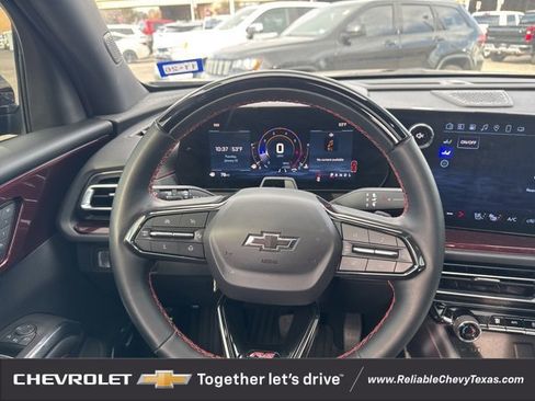 Certified 2024 Chevrolet Traverse RS image 23