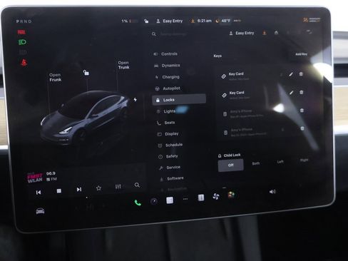 Used 2023 Tesla Model 3 Standard Range image 42