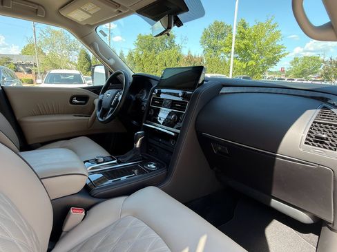 Used 2024 Nissan Armada Platinum w/ Captain's Chairs Package image 14
