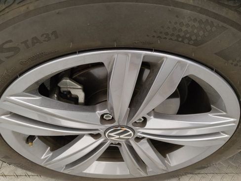 Used 2024 Volkswagen Jetta SE image 31