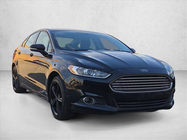 Used 2016 Ford Fusion SE w/ Equipment Group 201A FWD image 3