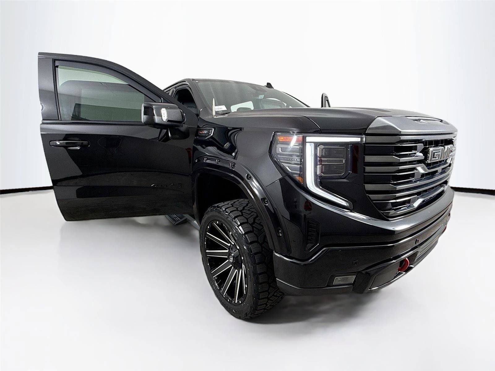 Used 2023 GMC Sierra 1500 AT4 w/ AT4 Premium Package AWD/4WD image 42