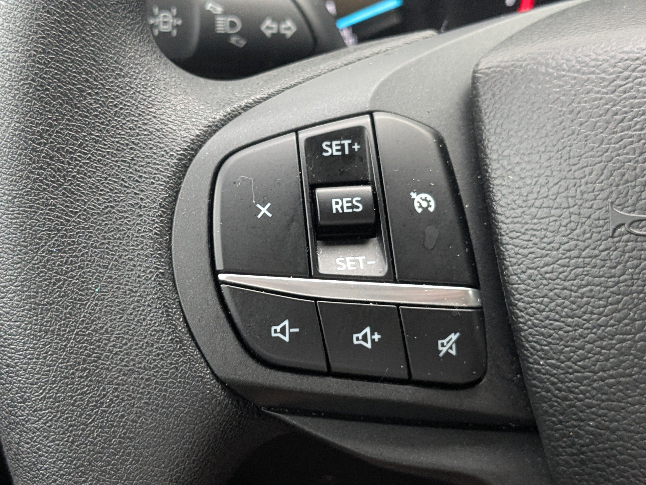 Used 2023 Ford Explorer 2WD image 20