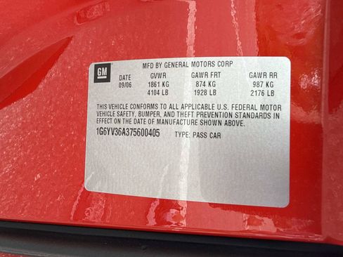 Used 2007 Cadillac XLR RWD image 31
