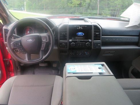 Used 2020 Ford F250 XL w/ STX Appearance Package AWD/4WD image 14