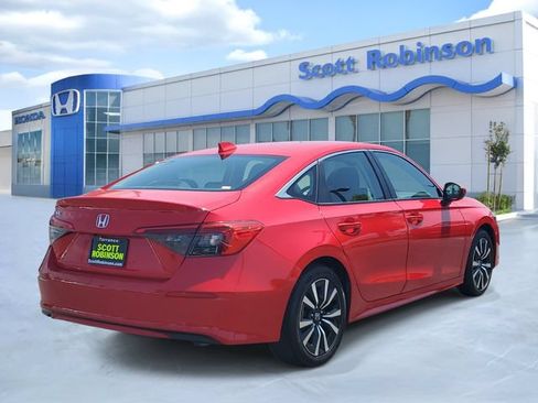 Certified 2022 Honda Civic EX image 4
