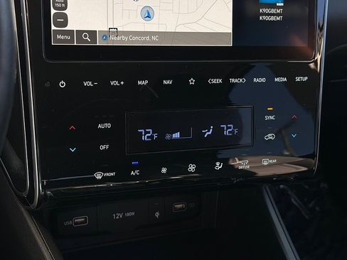 Certified 2023 Hyundai Tucson Limited FWD image 16