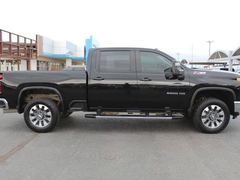 Used 2024 Chevrolet Silverado 2500 LT w/ All Star Edition AWD/4WD image 2