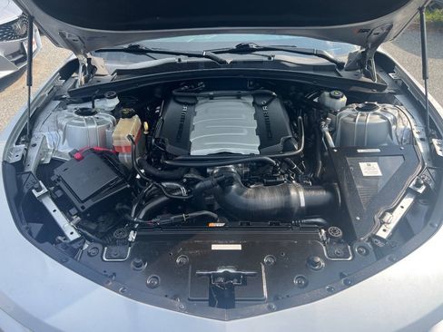 Used 2018 Chevrolet Camaro SS RWD image 38