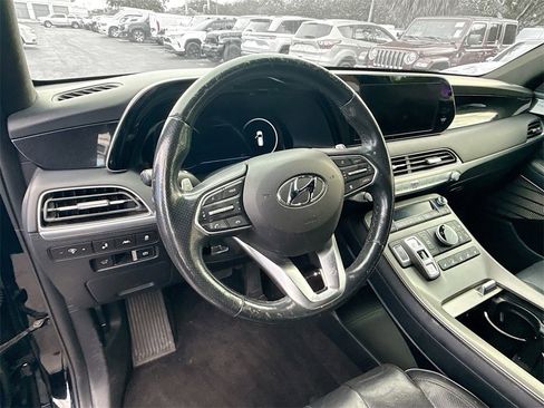 Used 2021 Hyundai Palisade Calligraphy image 12