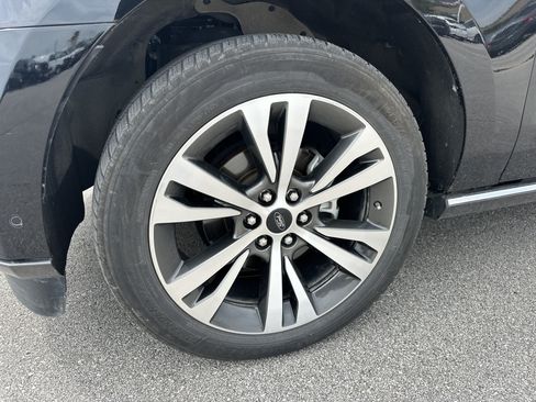 Used 2021 Ford Expedition Limited AWD/4WD image 8