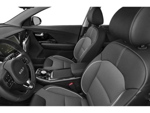 Used 2022 Kia Niro EX FWD image 6
