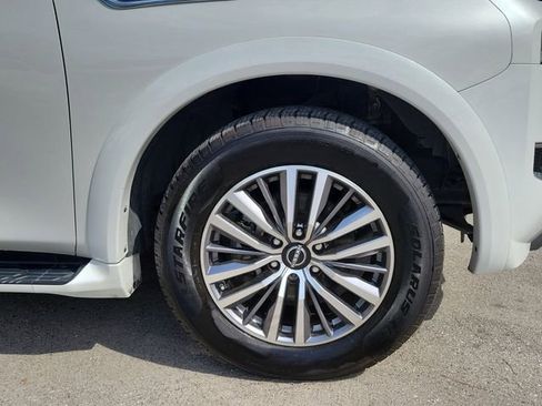 Used 2023 Nissan Armada SL w/ Captain's Chairs Package image 5