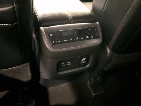 Used 2023 Nissan Pathfinder Platinum AWD/4WD image 29