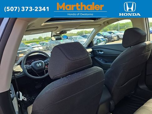 Used 2023 Honda Accord EX image 14